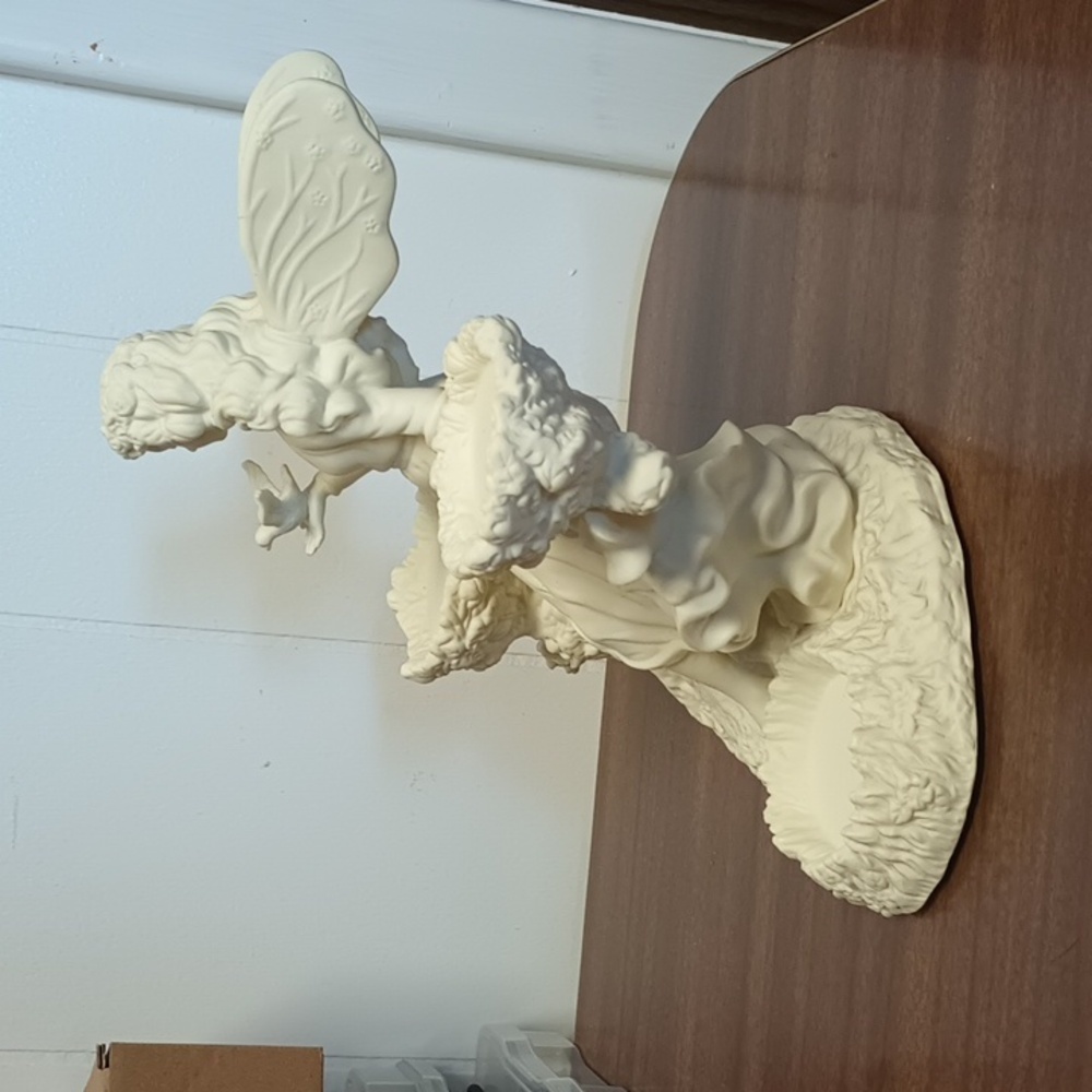 PartyLite P7298 Ariana's Garden Fairy Statue Tea Light Candle Holder Figurine - Picture 2 of 9